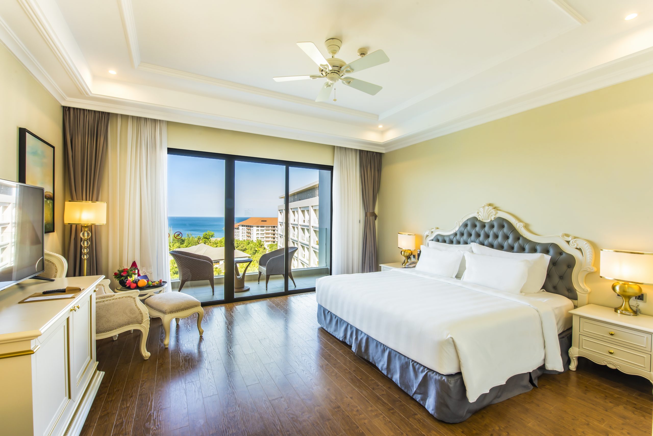 Không gian phòng nghỉ Wyndham Grand Phú Quốc