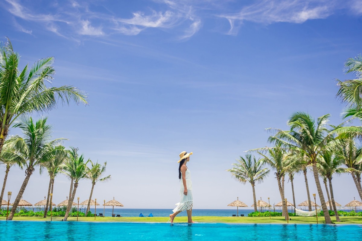 wyndham-hoi-an-royal-beachfront-resort-villas-ivivu Wyndham Hội An Royal Beachfront