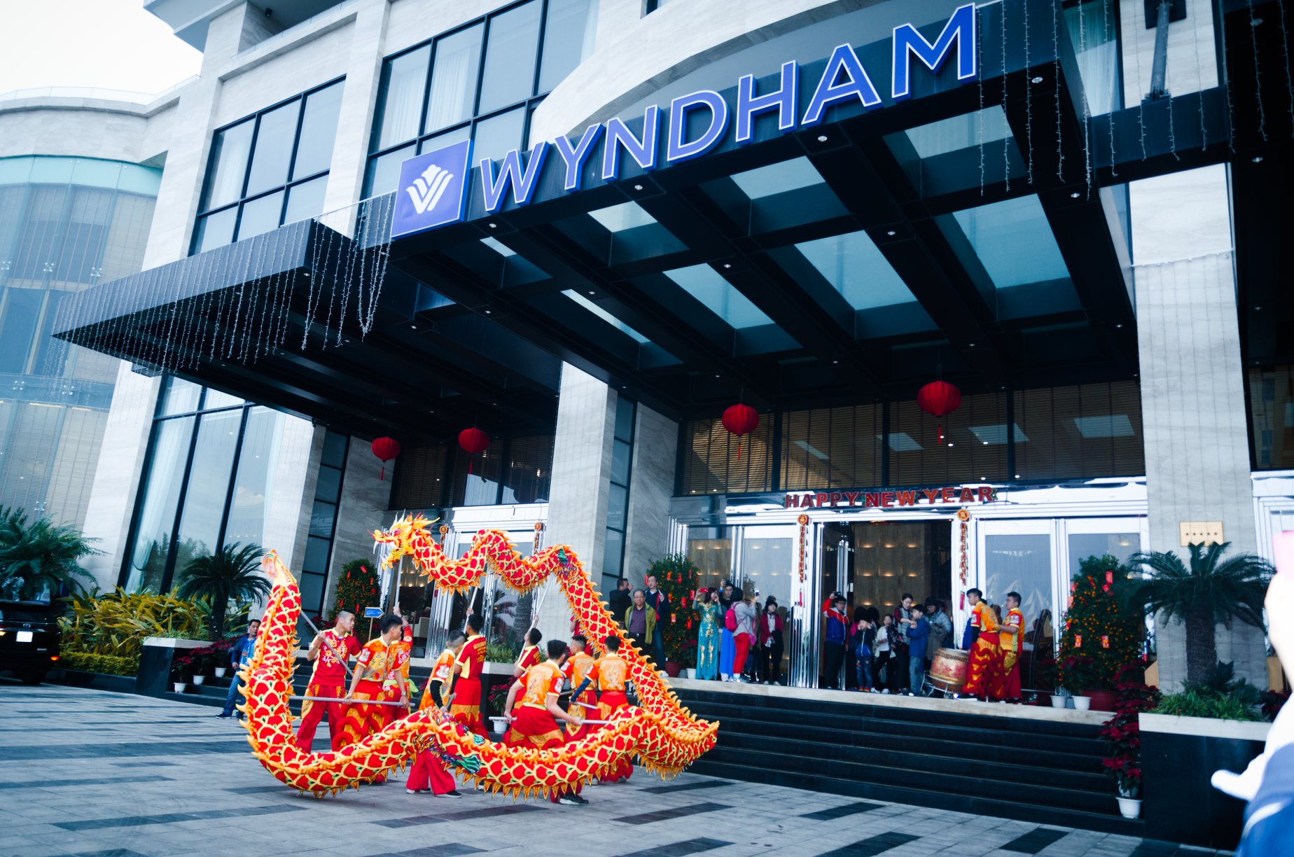 Khách sạn Wyndham Legend Hạ Long 5 sao tại Bãi Cháy