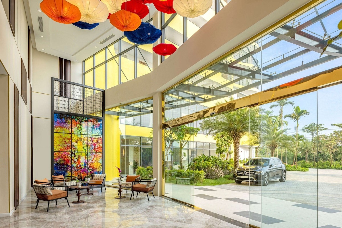 Wyndham-Royal-Beachfront-ivivu-14