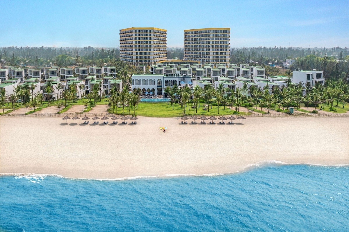Hưởng trọn cảnh biển An Bàng xanh tươi tại Wyndham Royal Beachfront Hội An