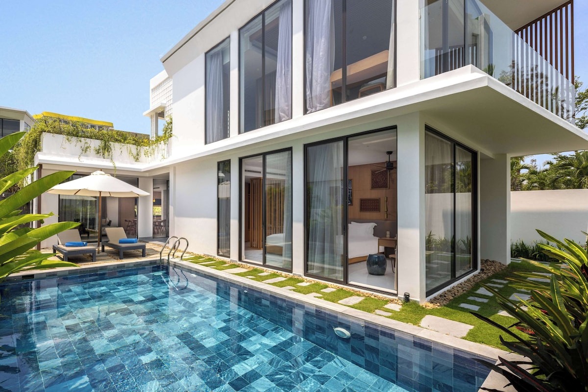 Wyndham-Royal-Beachfront-ivivu-4
