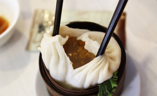 "Nội thất" của một chiếc thang bao. Ảnh: Chiamhuiy