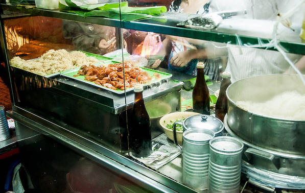 Quán xôi nhà xác rùng rợn tại Sài Gòn