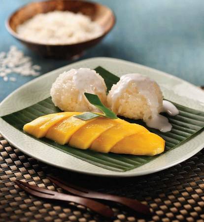 Món Khao Niaow Ma Muang (tạm gọi là xôi xoài).