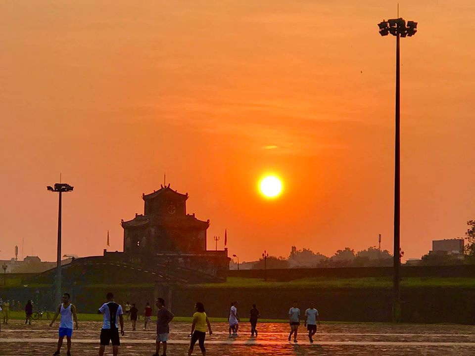Khu vực Kỳ đài vào bình minh Huế