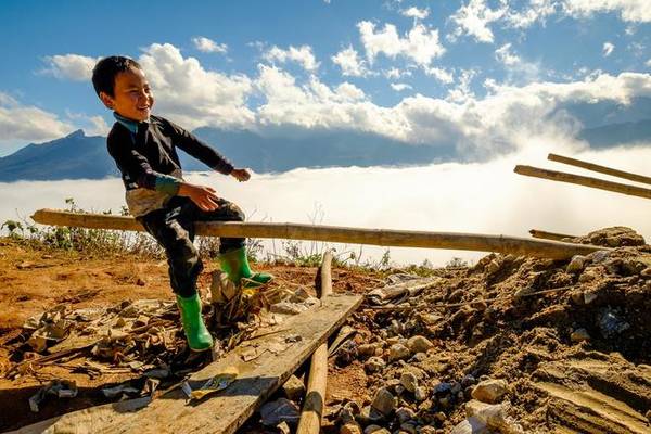 Biển mây bồng bềnh khi săn mây Y Tý