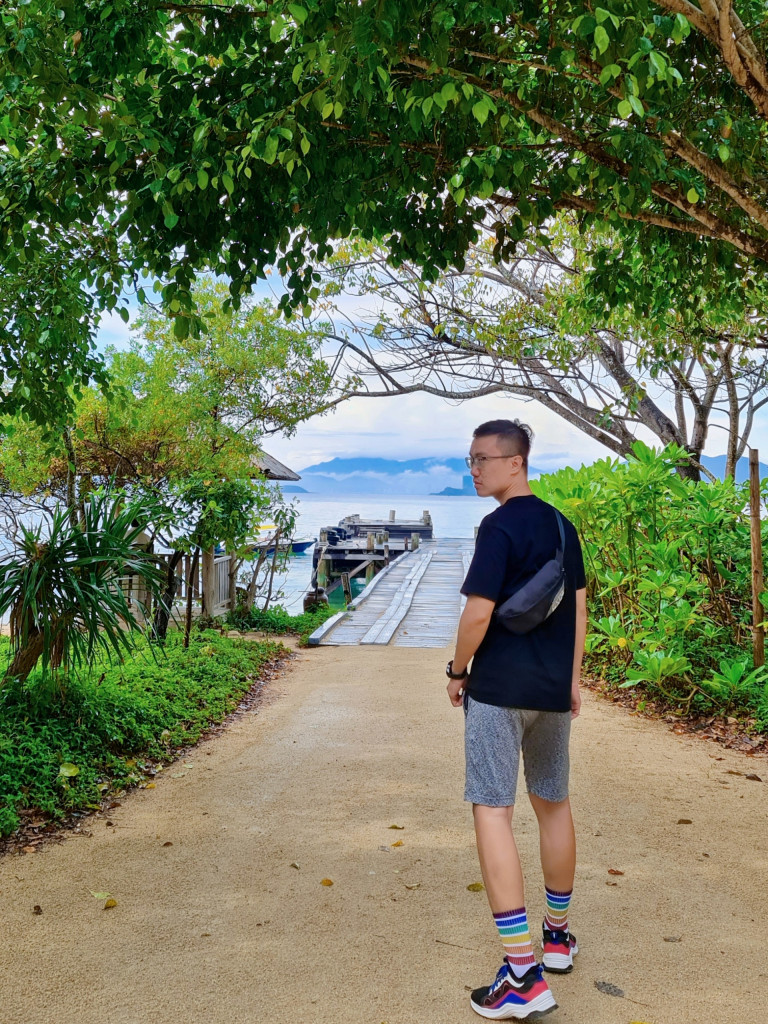 Điểm check-in võng lưới trên biển tại Six Senses Ninh Van Bay