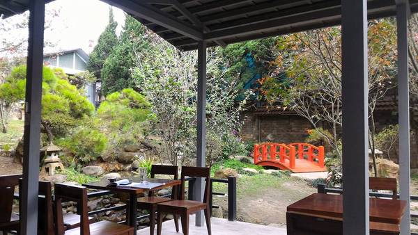 Khu vườn Nhật Bản tại Zen Garden Coffee Đà Lạt được sắp xếp tinh tế
