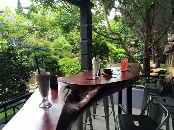 Sinh tố và trà thảo mộc tươi tại Zen Garden Coffee Đà Lạt